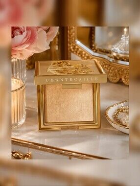 Chantecaille Precious Gold Illuminating Powder NEW